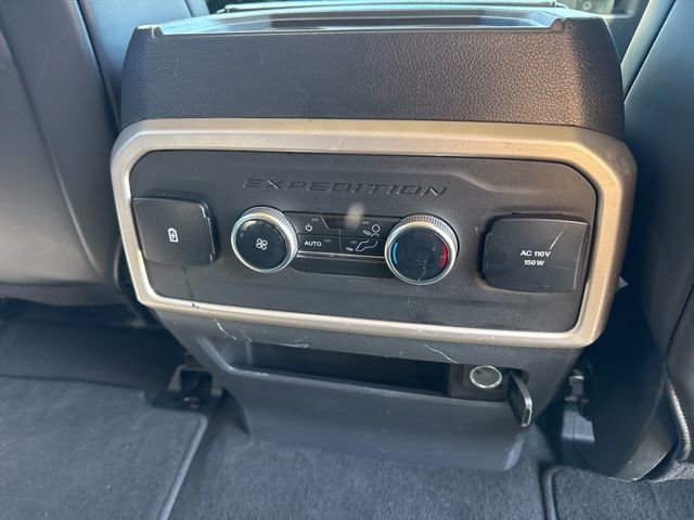 Used 2024 Ford Expedition XLT image 18