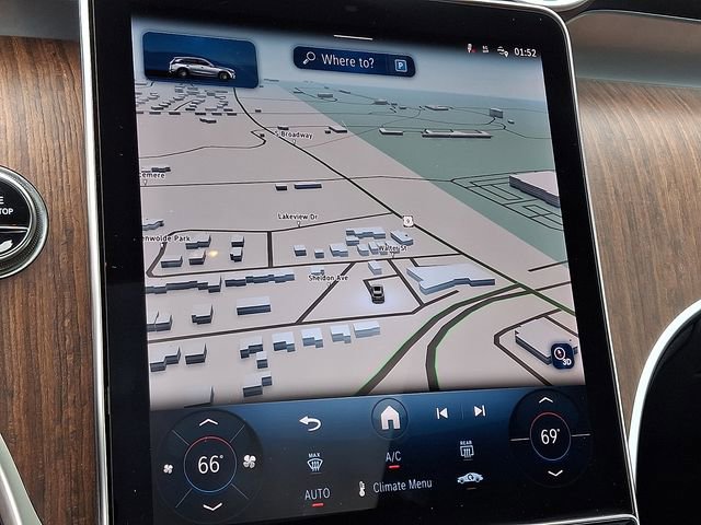 Used 2025 Mercedes-Benz GLC 300 4MATIC image 18