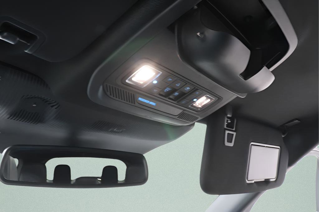 Used 2025 Ford Explorer ST image 18