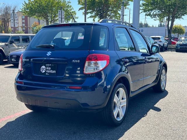 Used 2008 Suzuki SX4 Hatchback FWD image 9