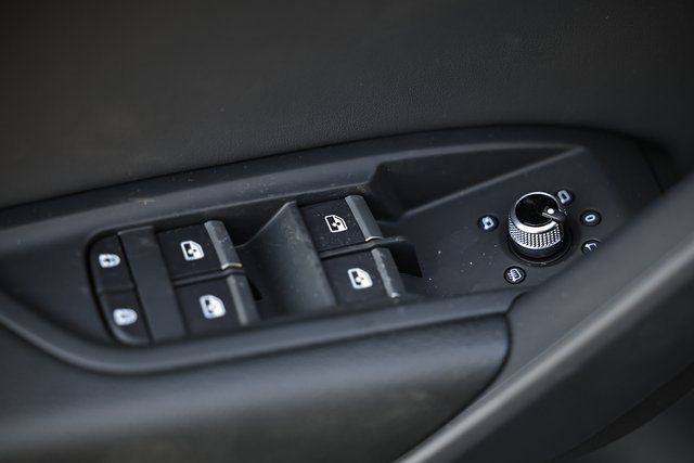 New 2025 Audi Q5 2.0T Premium image 18