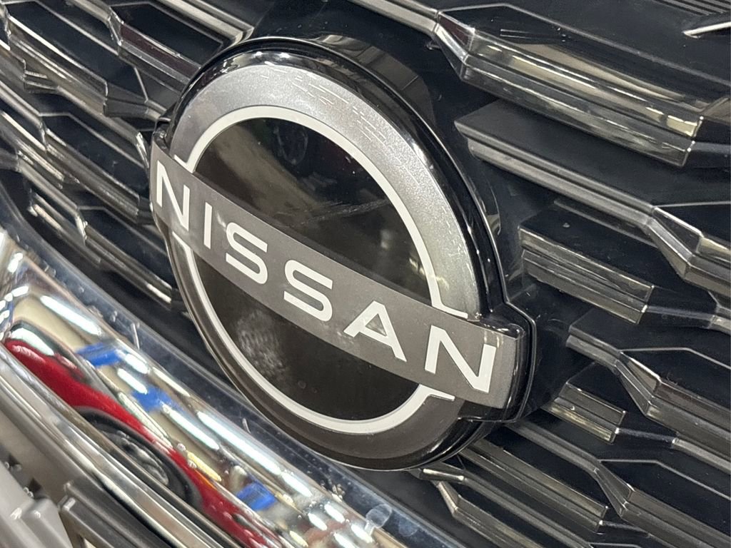 Used 2023 Nissan Rogue SL w/ SL Premium Package image 14