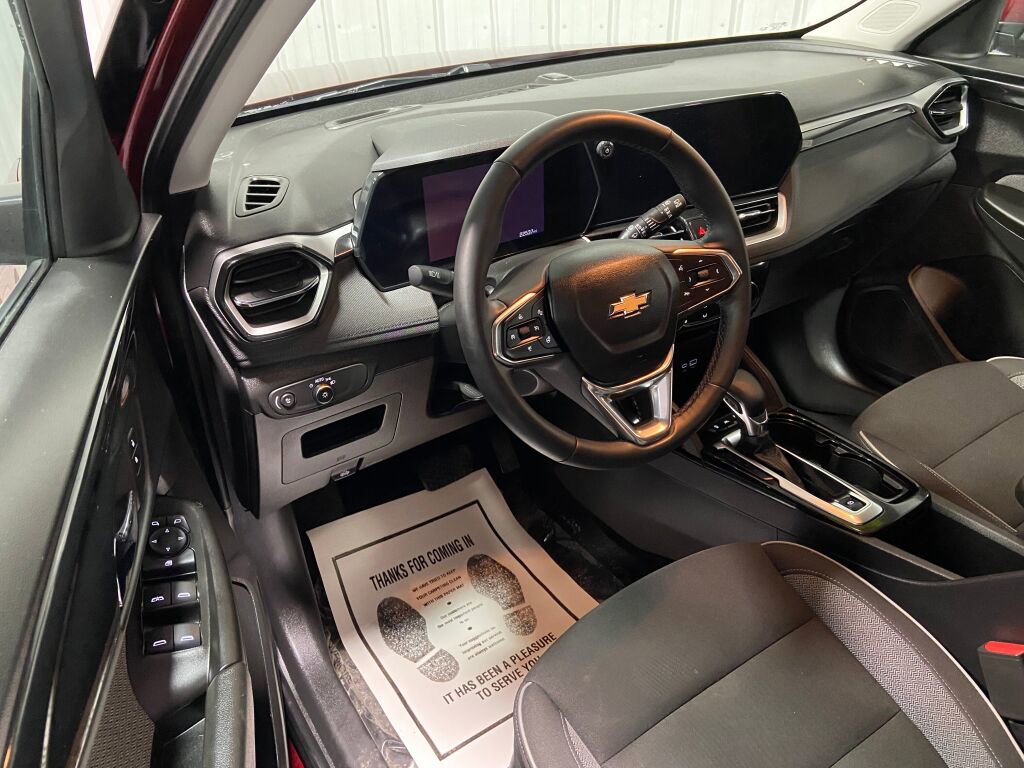 Used 2024 Chevrolet TrailBlazer LT w/ LT Cold Weather Package image 6