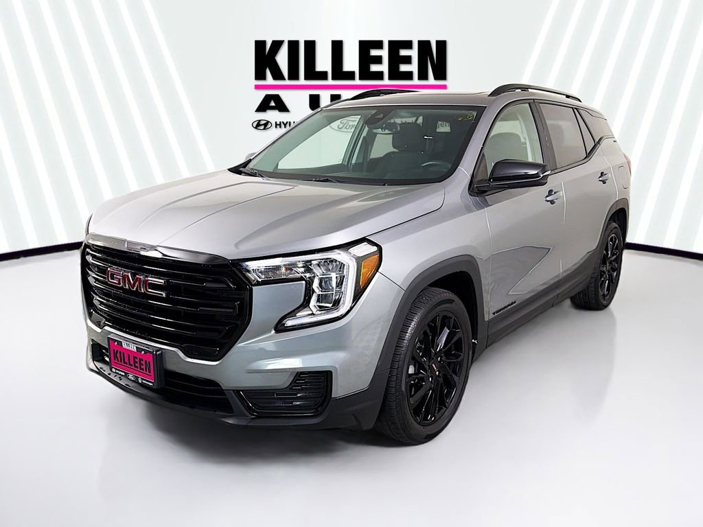 Used 2024 GMC Terrain SLE w/ Driver Convenience Package FWD image 3