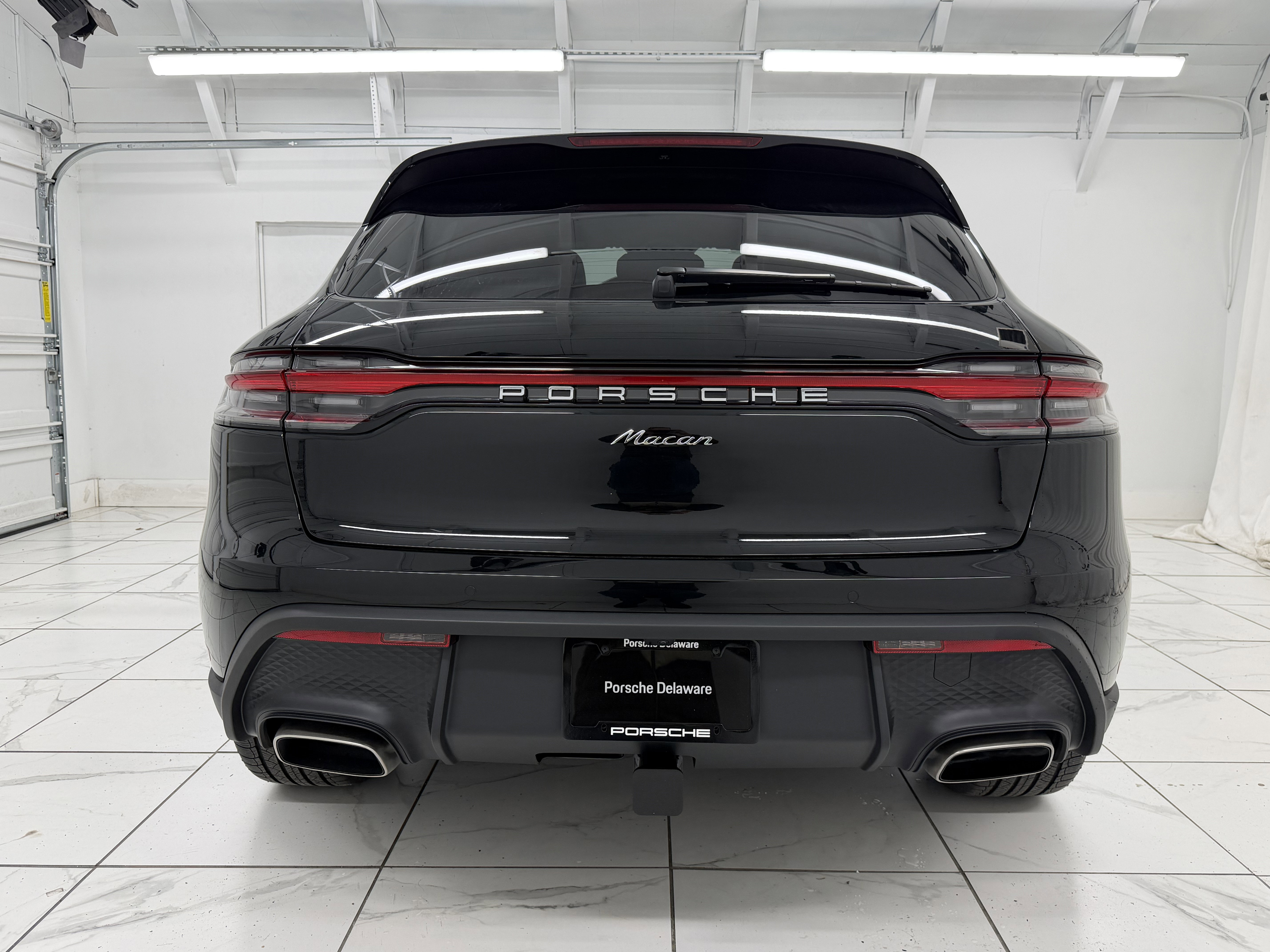 New 2026 Porsche Macan image 13
