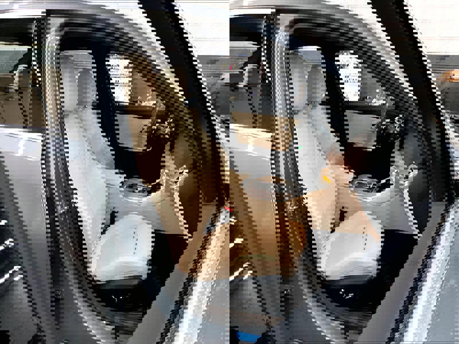 Used 2025 BMW 330i Sedan w/ Premium Package RWD image 9