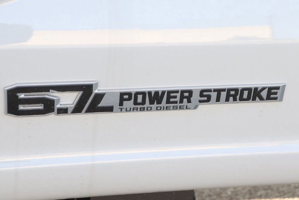 New 2025 Ford F350 Lariat w/ Lariat Ultimate Package image 29