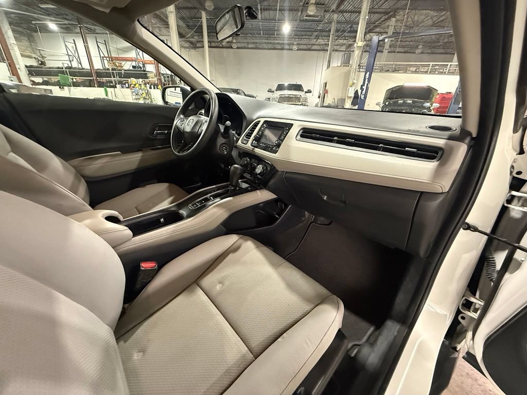 Used 2020 Honda HR-V LX image 23