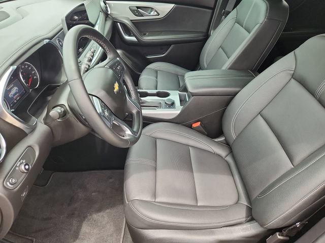 Used 2025 Chevrolet Blazer LT w/ LPO, Cargo Package FWD image 18