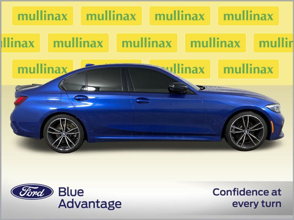 Used 2022 BMW 330i Sedan w/ M Sport Package image 2