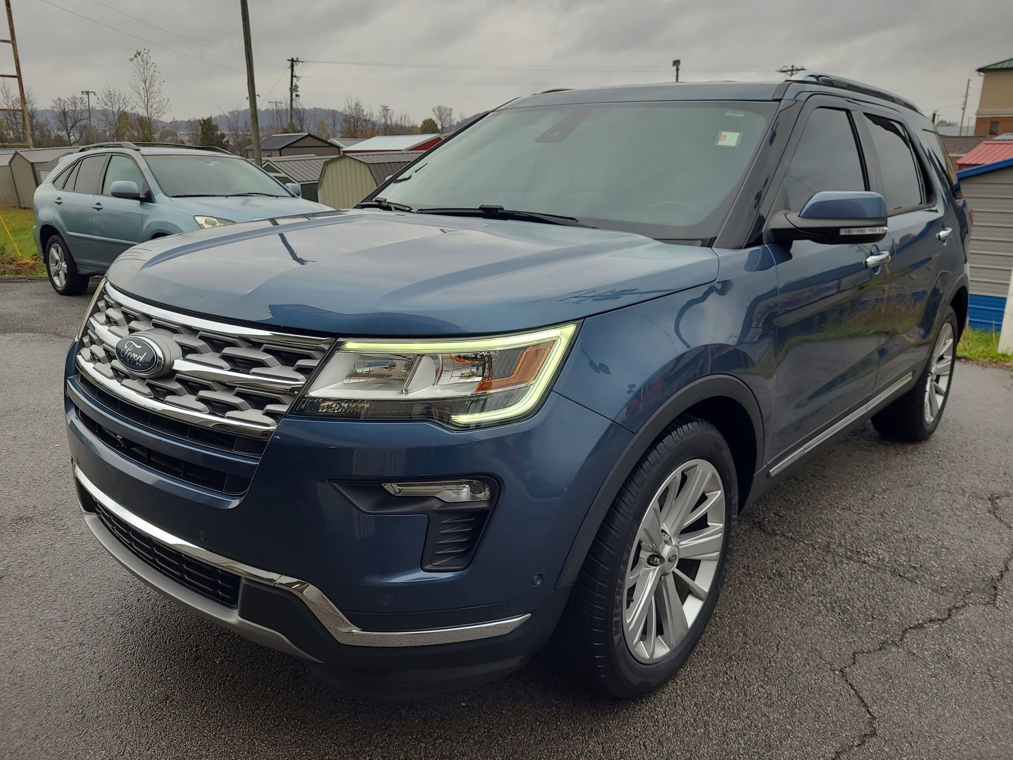 Used 2018 Ford Explorer Limited w/ Equipment Group 301A image 7