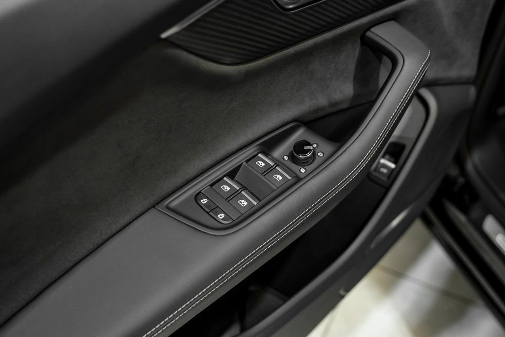 Used 2024 Audi SQ8 Premium Plus w/ Executive Package image 37