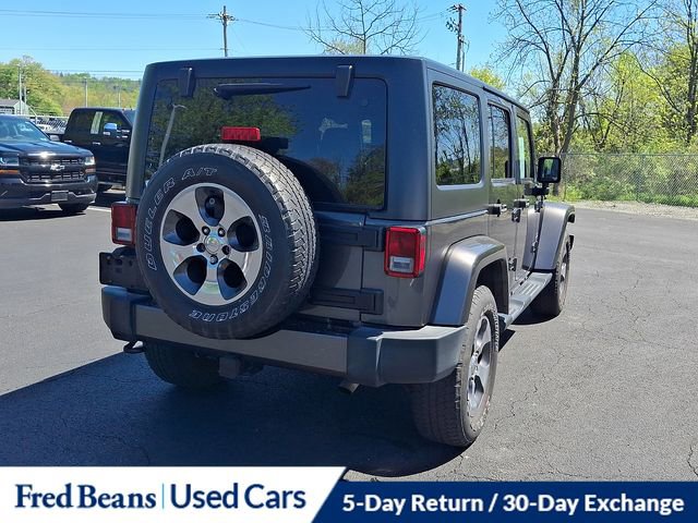 Used 2017 Jeep Wrangler Unlimited Sahara w/ Connectivity Group AWD/4WD image 11
