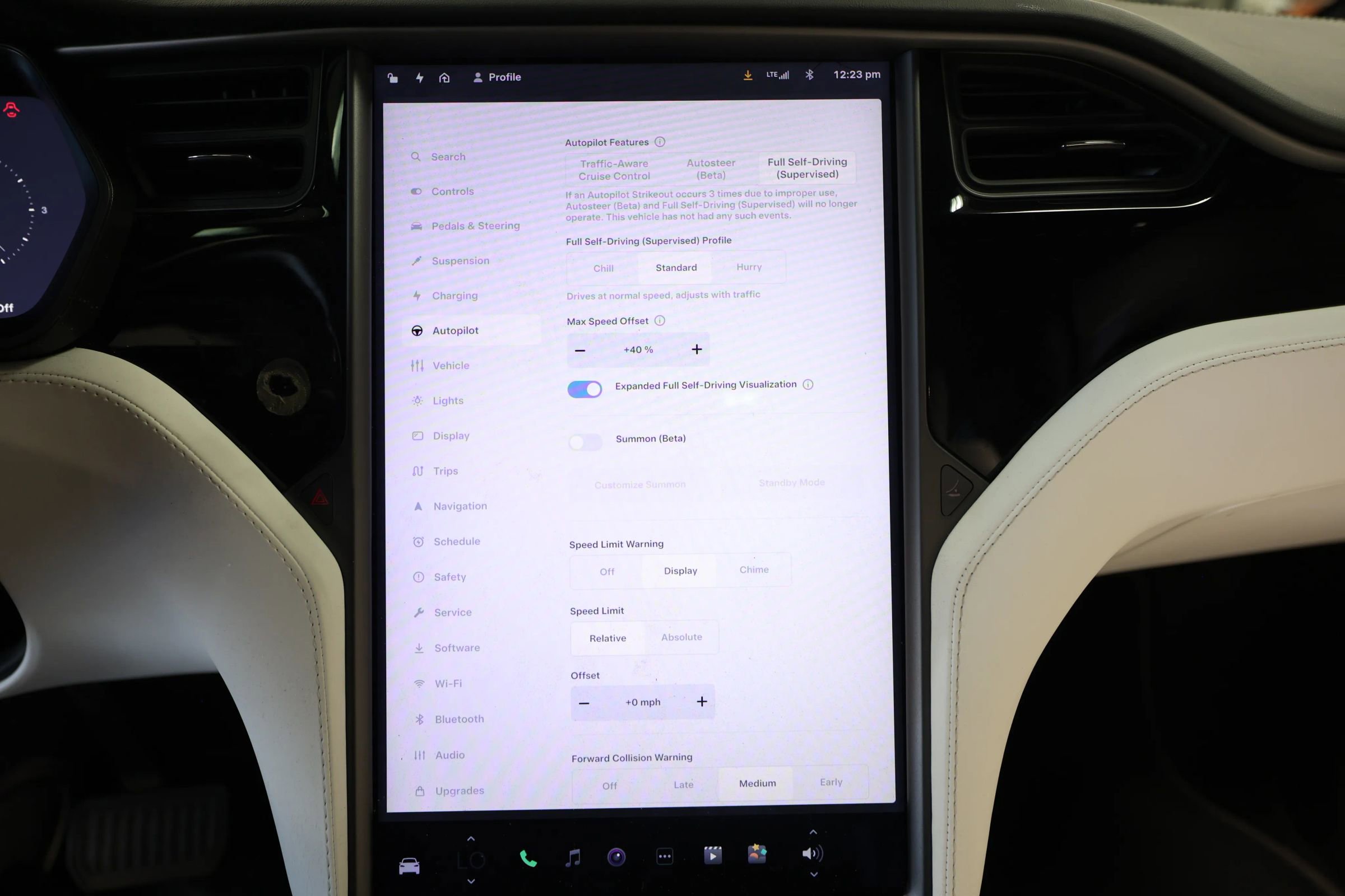 Used 2020 Tesla Model X Long Range AWD/4WD image 48