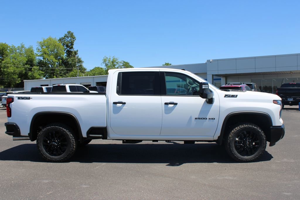 New 2026 Chevrolet Silverado 2500 LTZ w/ LTZ Plus Package AWD/4WD image 11