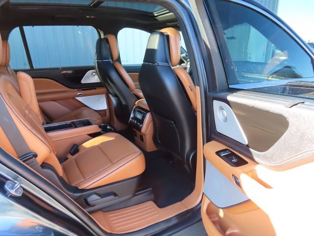 Used 2020 Lincoln Aviator Black Label w/ Dynamic Handling Package AWD/4WD image 30