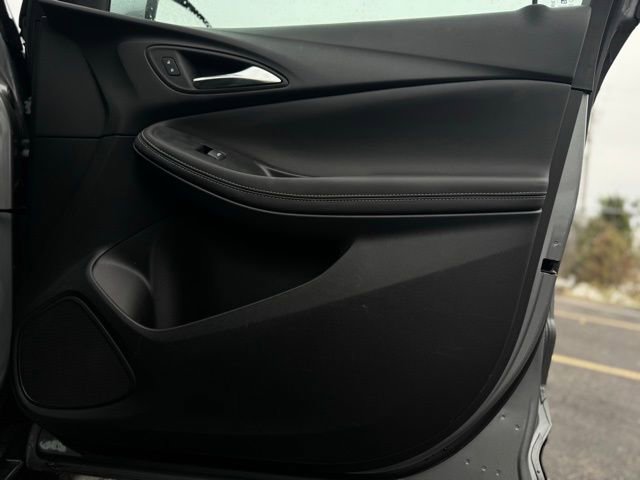 Used 2023 Buick Encore GX Preferred w/ Cold Weather Comfort Package image 12