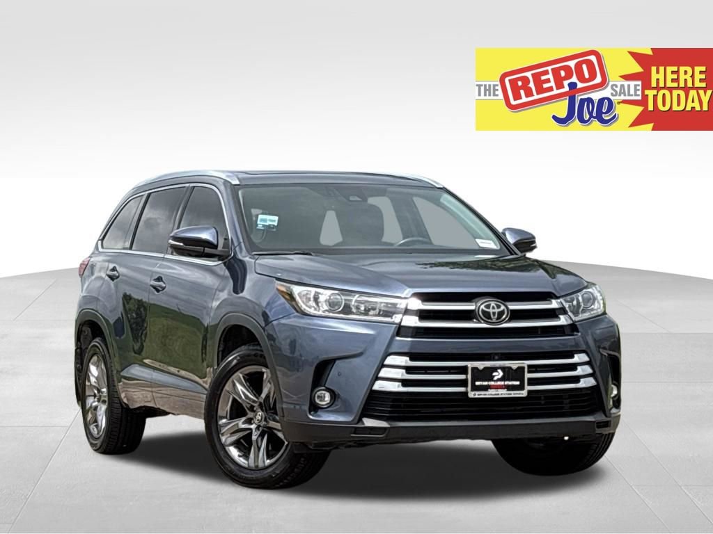 Used 2019 Toyota Highlander Limited Platinum FWD video 1