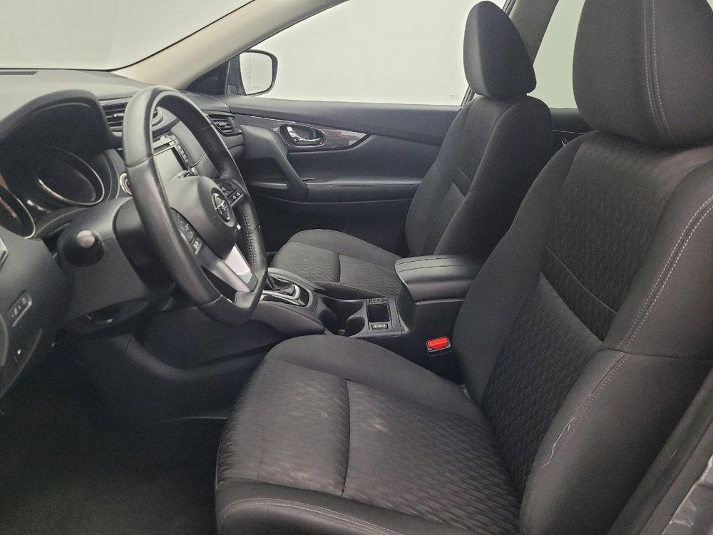 Used 2019 Nissan Rogue SV image 17