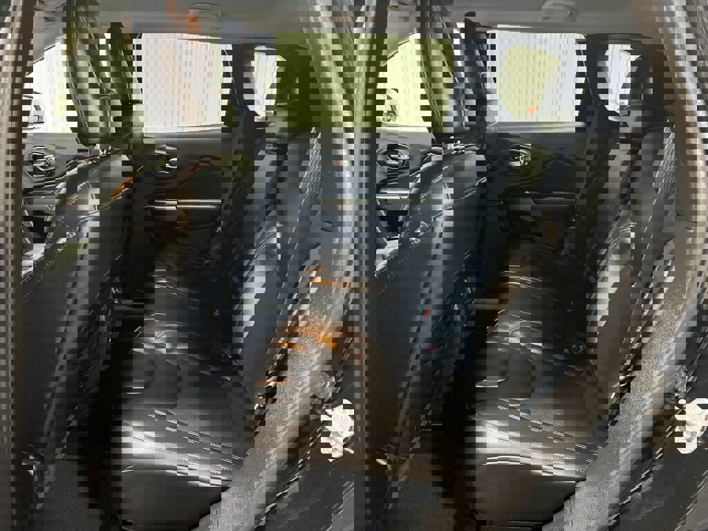 Used 2021 Jeep Cherokee Latitude Plus image 6