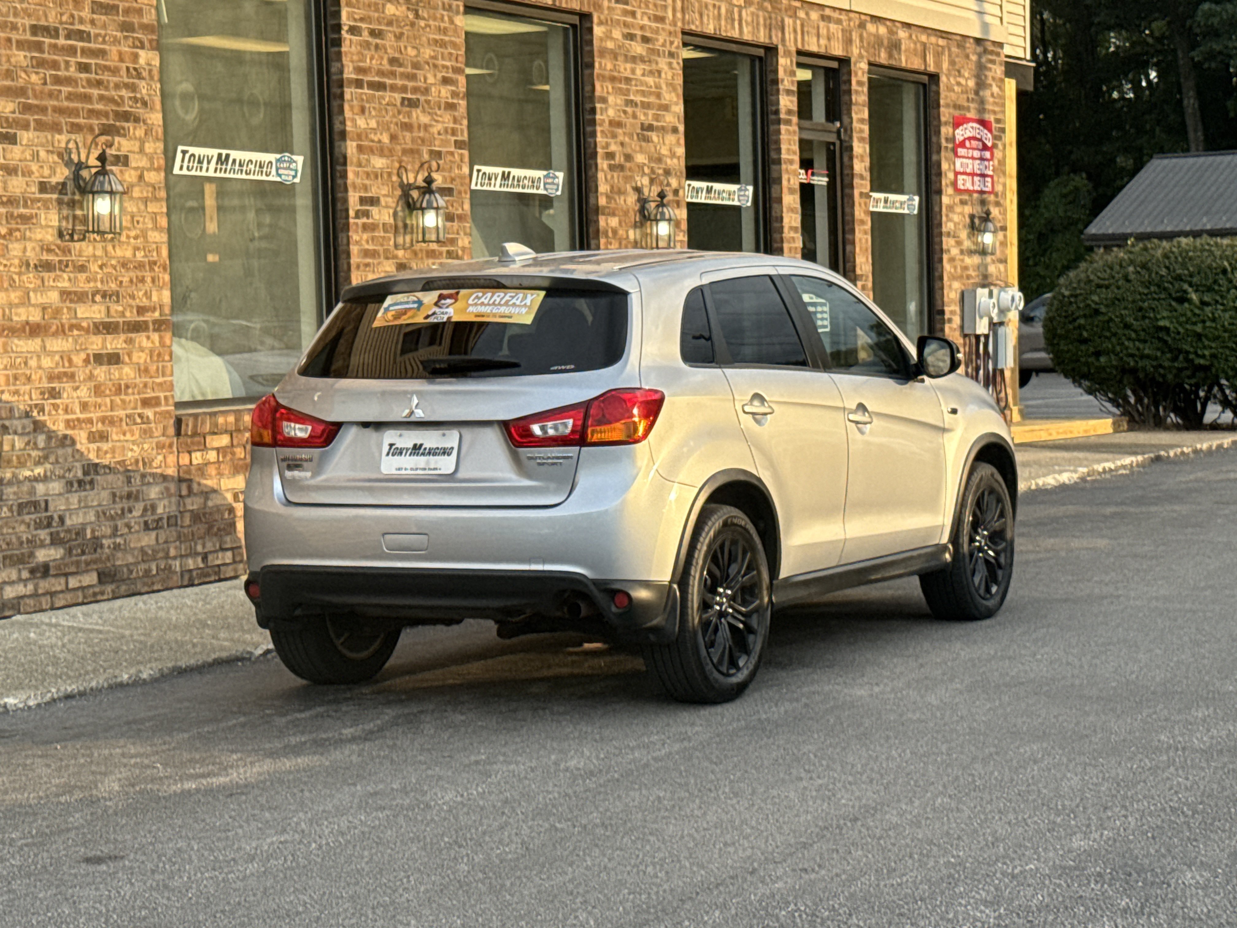 Used 2017 Mitsubishi Outlander Sport LE AWD/4WD image 5