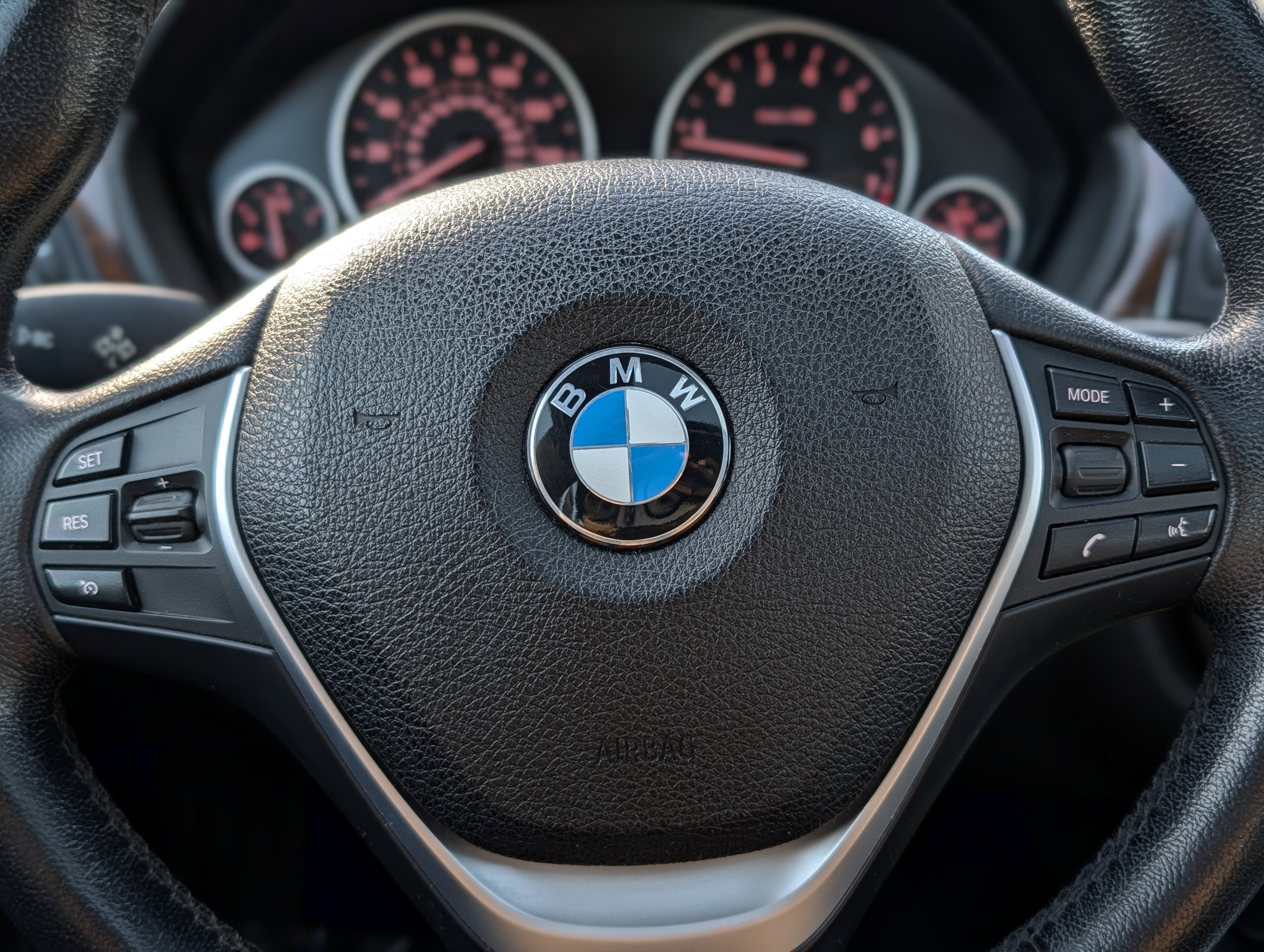 Used 2015 BMW 328i xDrive Sedan w/ Premium Package image 20