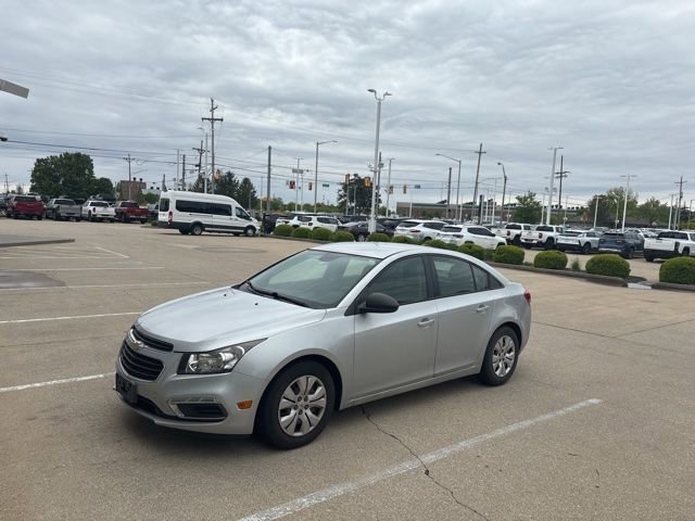 Used 2016 Chevrolet Cruze LS FWD image 1