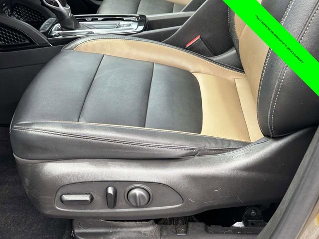 Used 2021 Chevrolet TrailBlazer ACTIV w/ Sun and Liftgate Package FWD image 5
