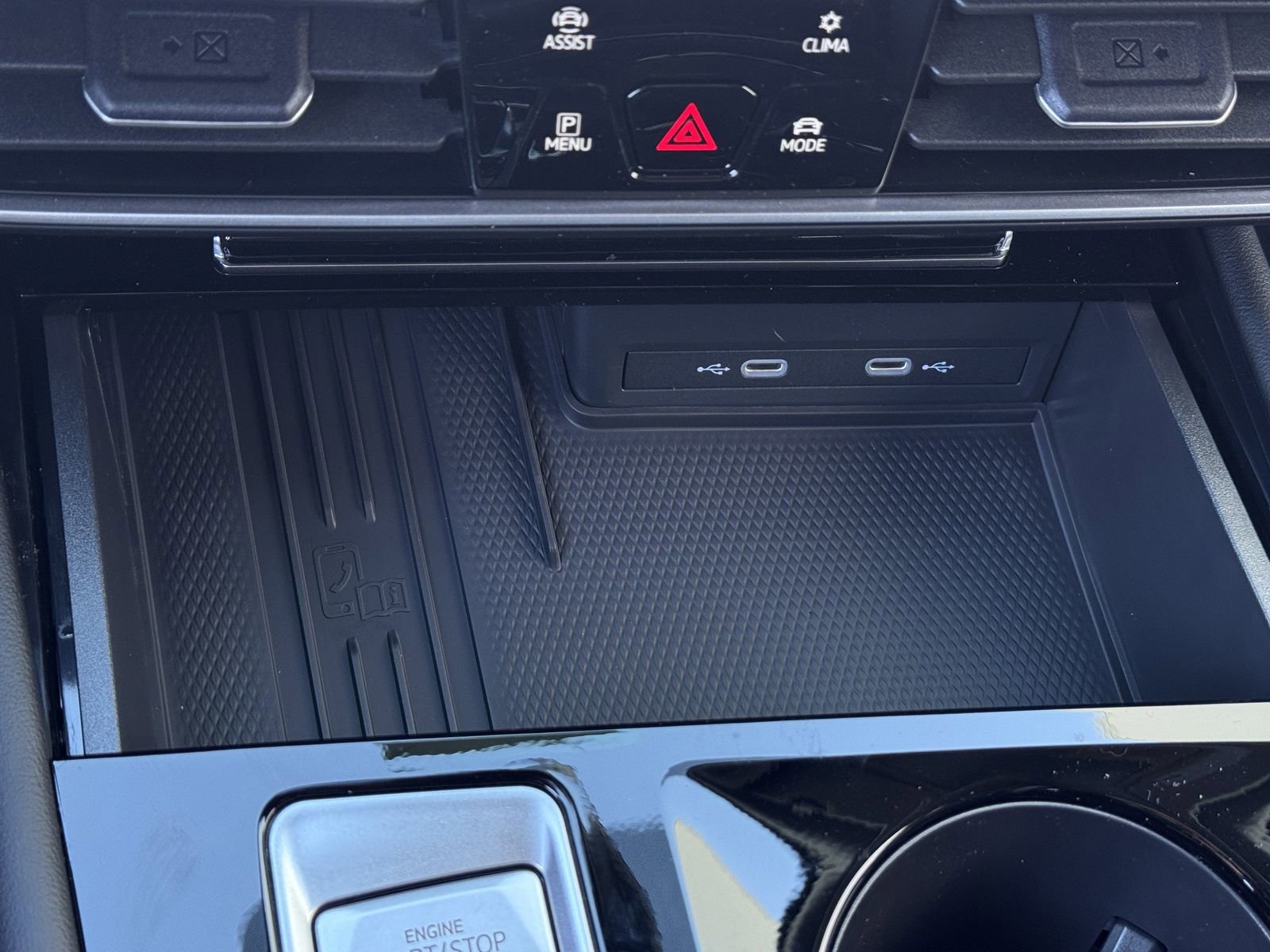 New 2026 Volkswagen Atlas Peak Edition image 21