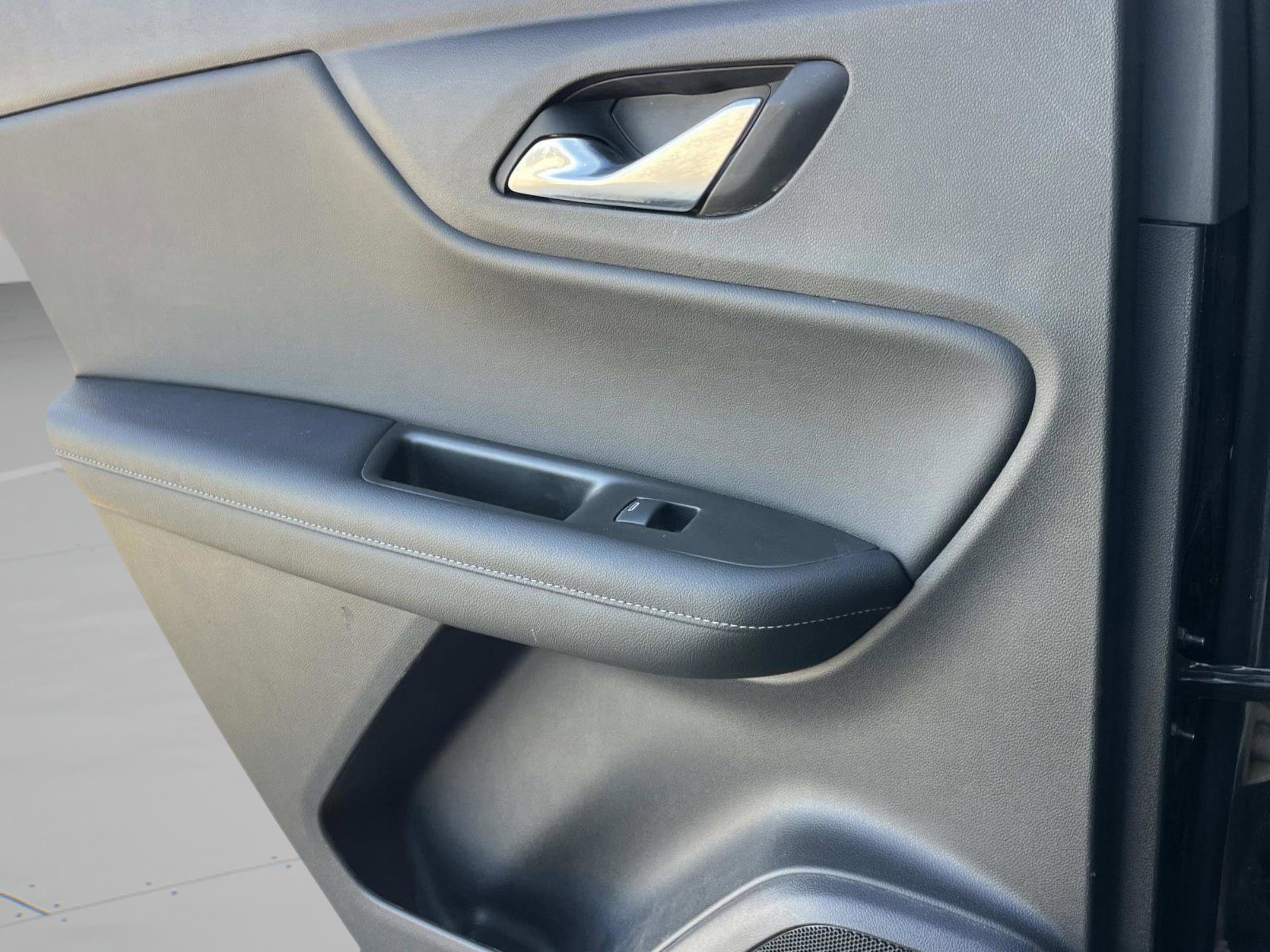 Used 2021 Chevrolet Blazer LT image 23