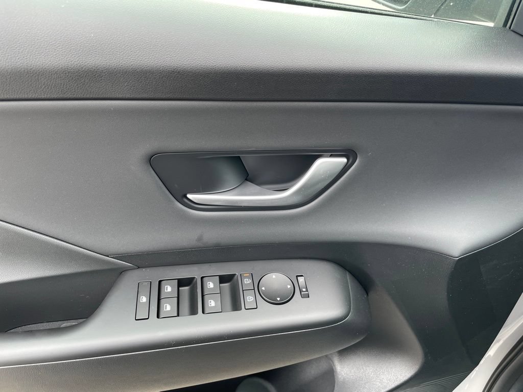 New 2026 Hyundai Kona SEL Premium FWD image 8