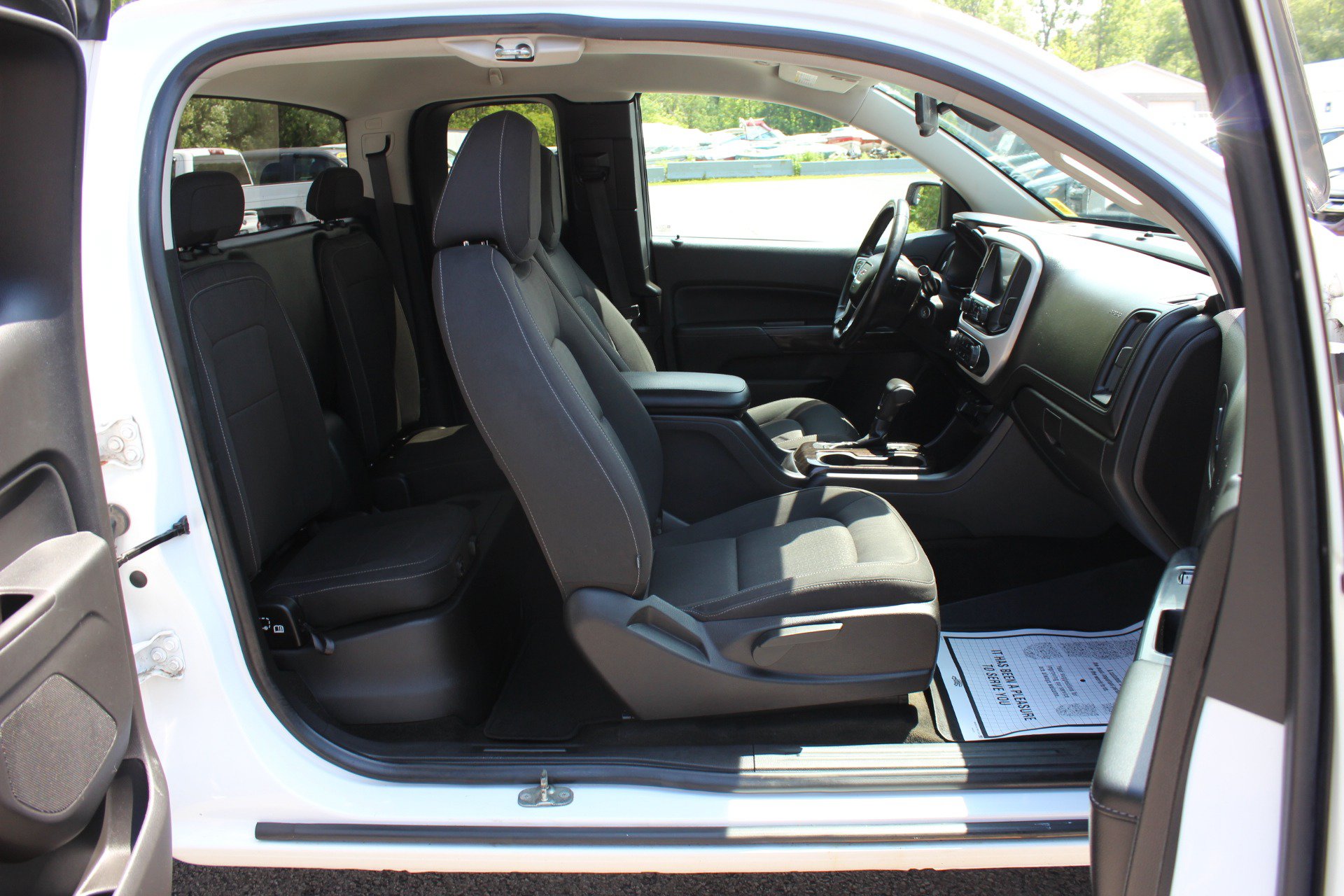 Used 2015 GMC Canyon SLE w/ SLE Convenience Package RWD image 35