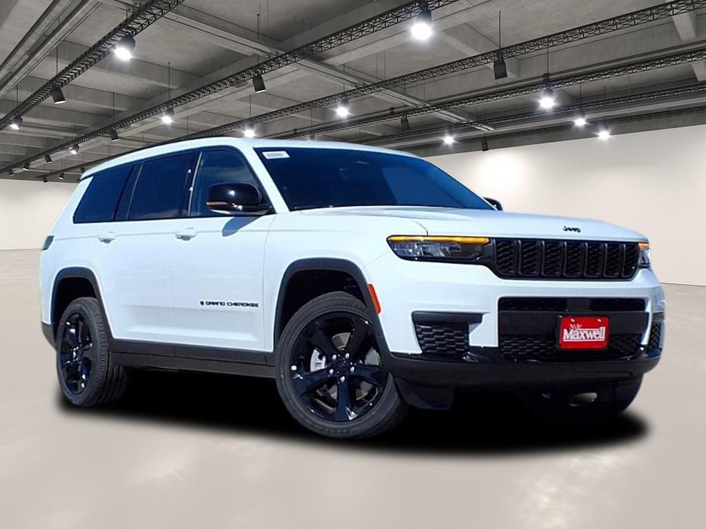 New 2025 Jeep Grand Cherokee L Altitude image 1
