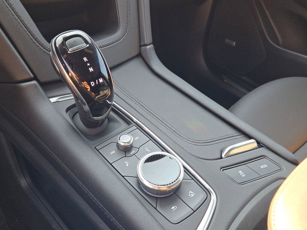 New 2025 Cadillac XT5 Luxury image 30