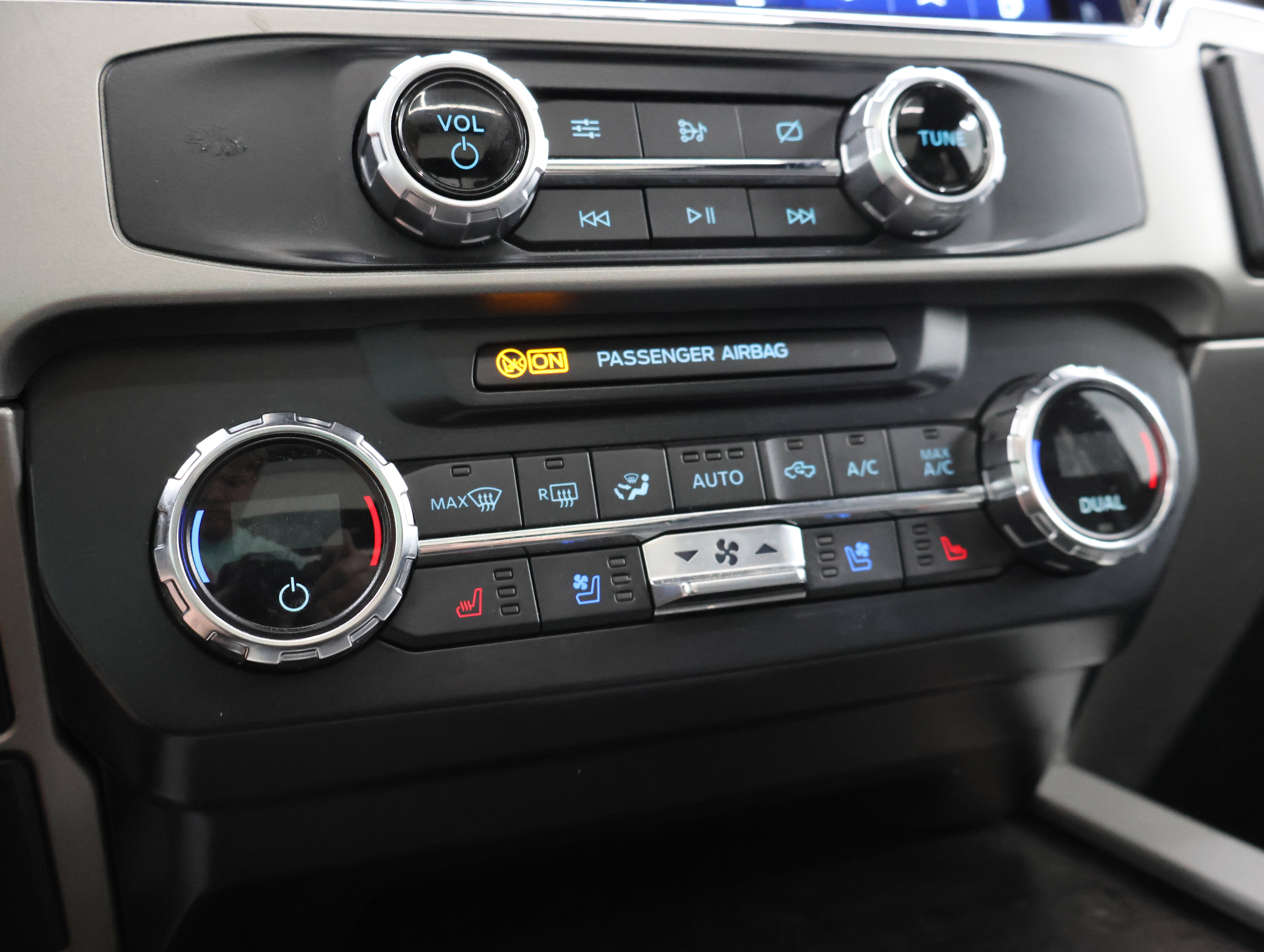 Used 2022 Ford F450 Lariat w/ Lariat Ultimate Package AWD/4WD image 51