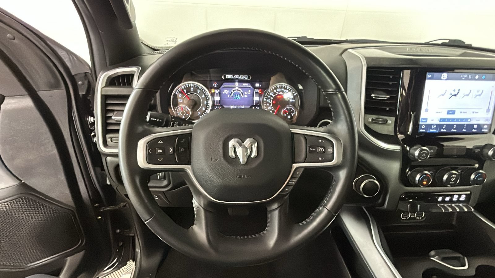 Used 2022 RAM 1500 Big Horn RWD image 17