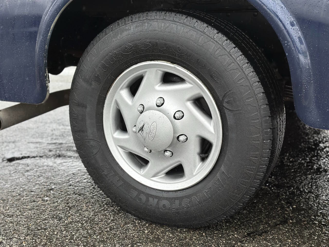 Used 2012 Ford E-350 and Econoline 350 Super Duty w/ PWR Locks & Windows Group image 13