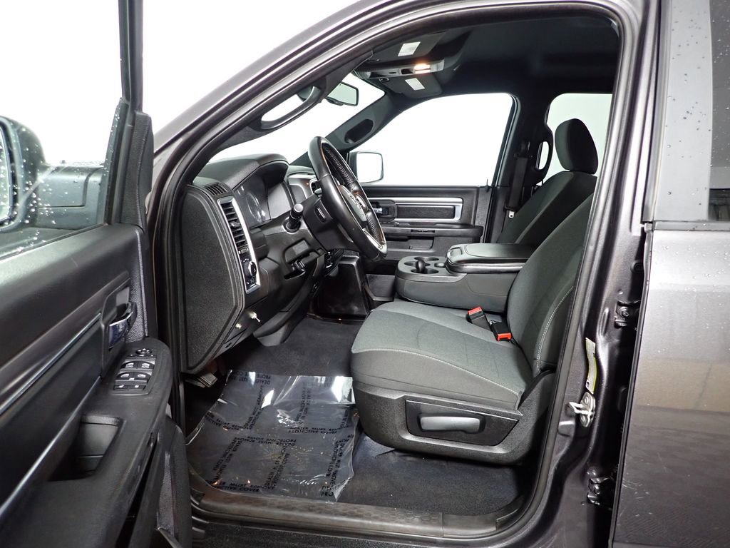 Used 2022 RAM 1500 Classic Warlock AWD/4WD image 25