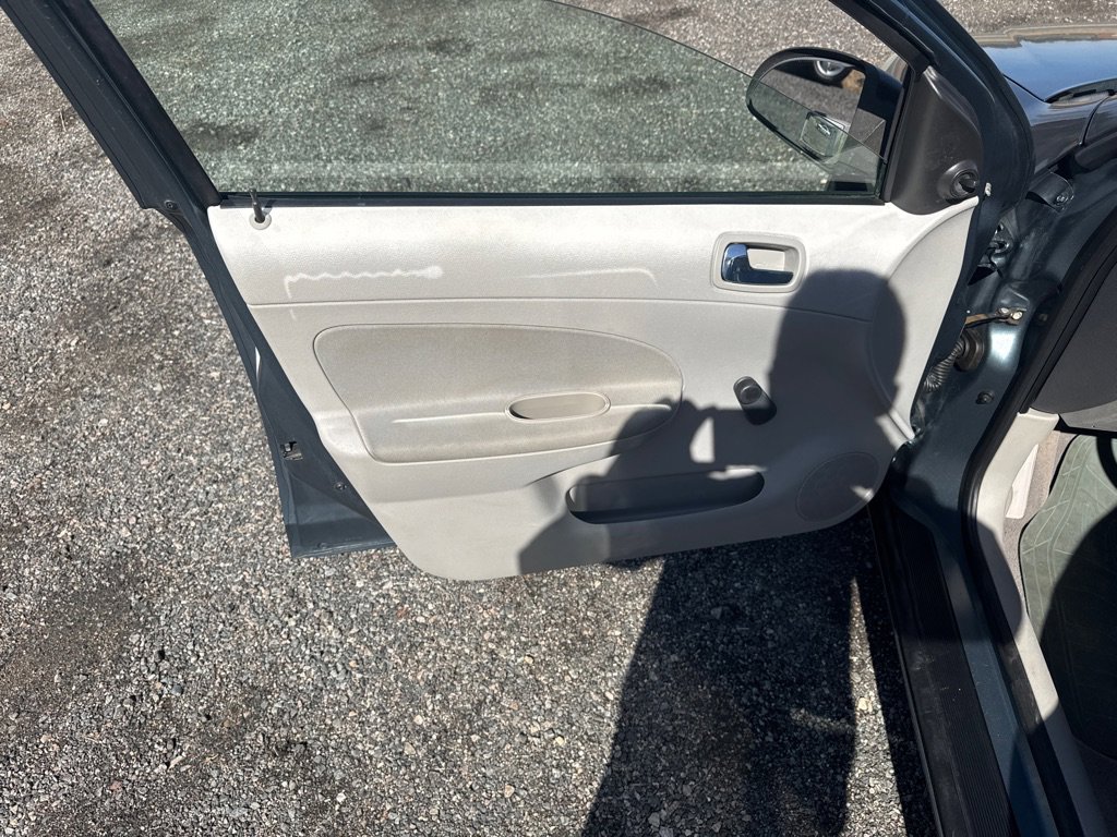 Used 2006 Chevrolet Cobalt LS image 19