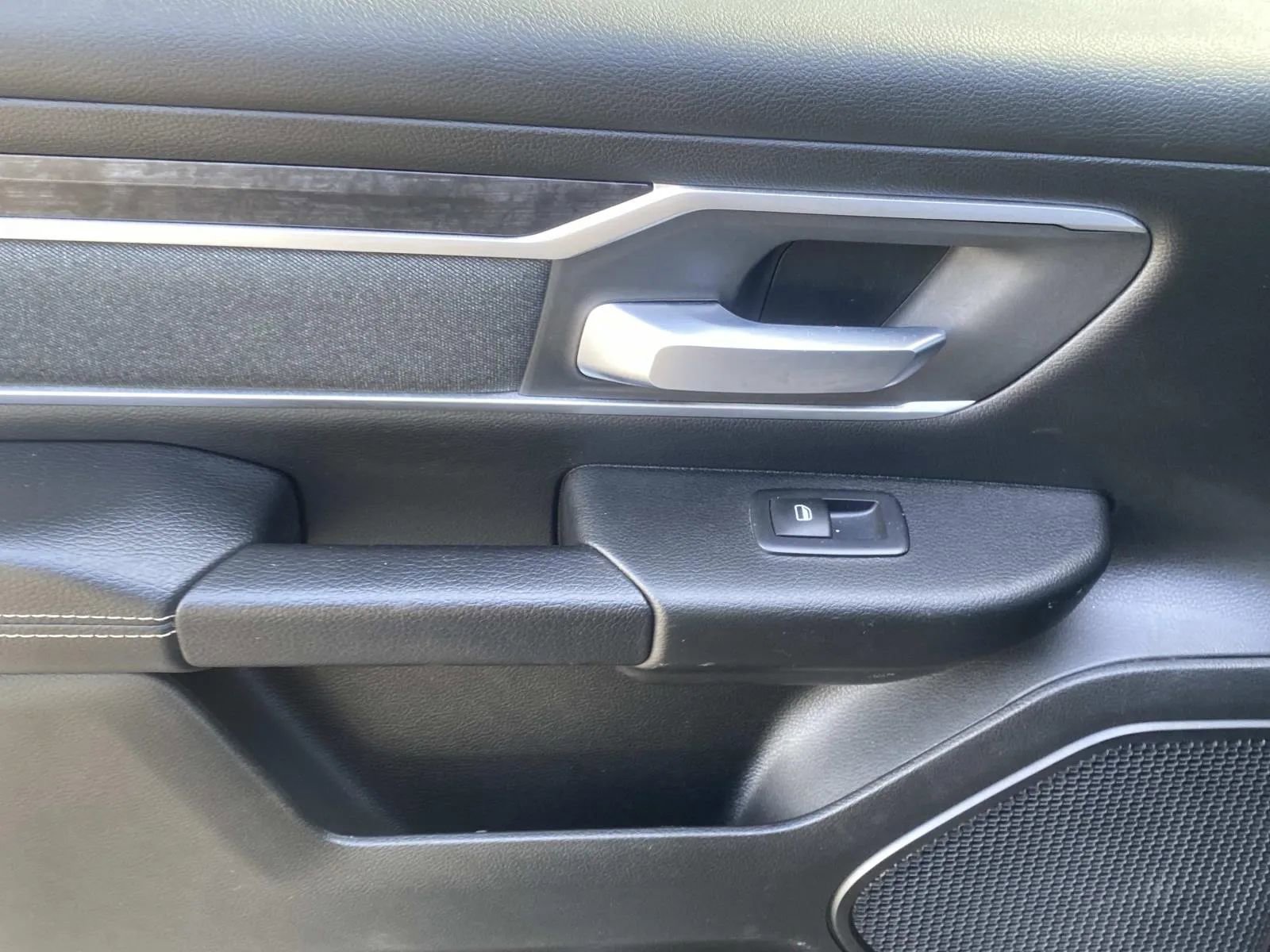 Used 2021 RAM 1500 Big Horn AWD/4WD image 10