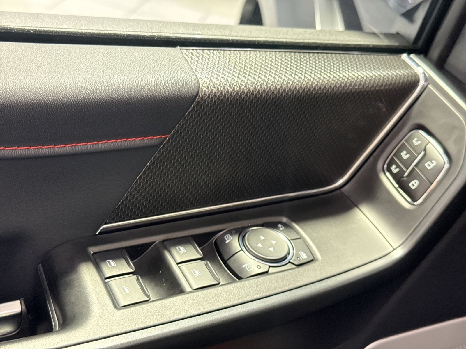 Used 2026 Ford F150 Raptor AWD/4WD image 16
