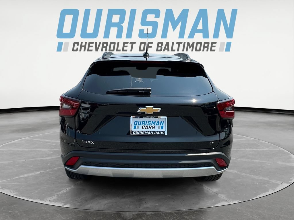 New 2026 Chevrolet Trax LT w/ LT Convenience Package FWD image 5