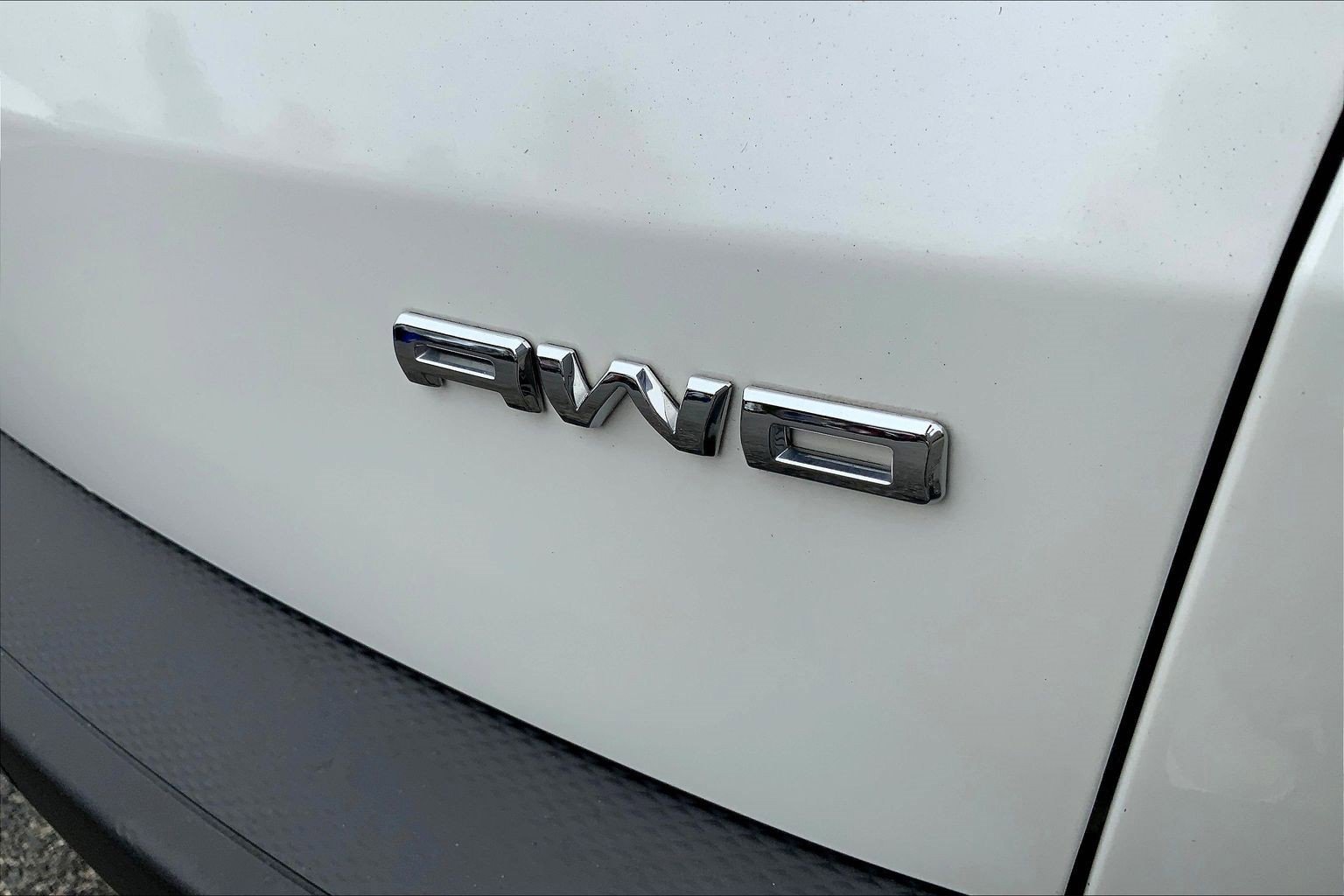 Used 2022 Ford Escape SEL image 9