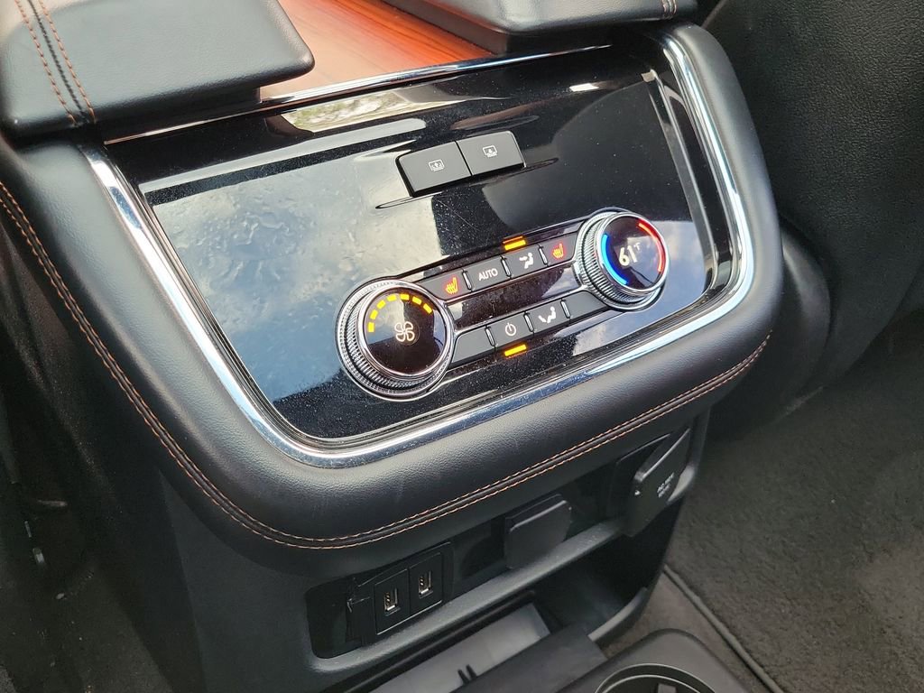 Used 2018 Lincoln Navigator L Reserve w/ Technology Package image 18