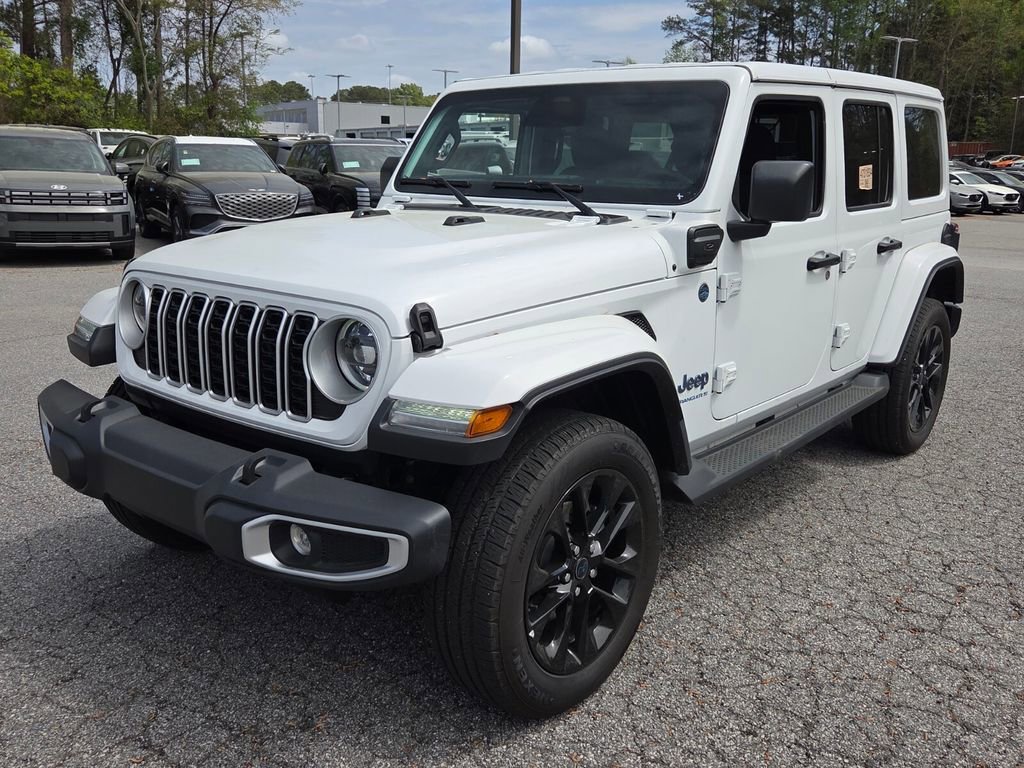 Used 2025 Jeep Wrangler Unlimited Sahara image 3