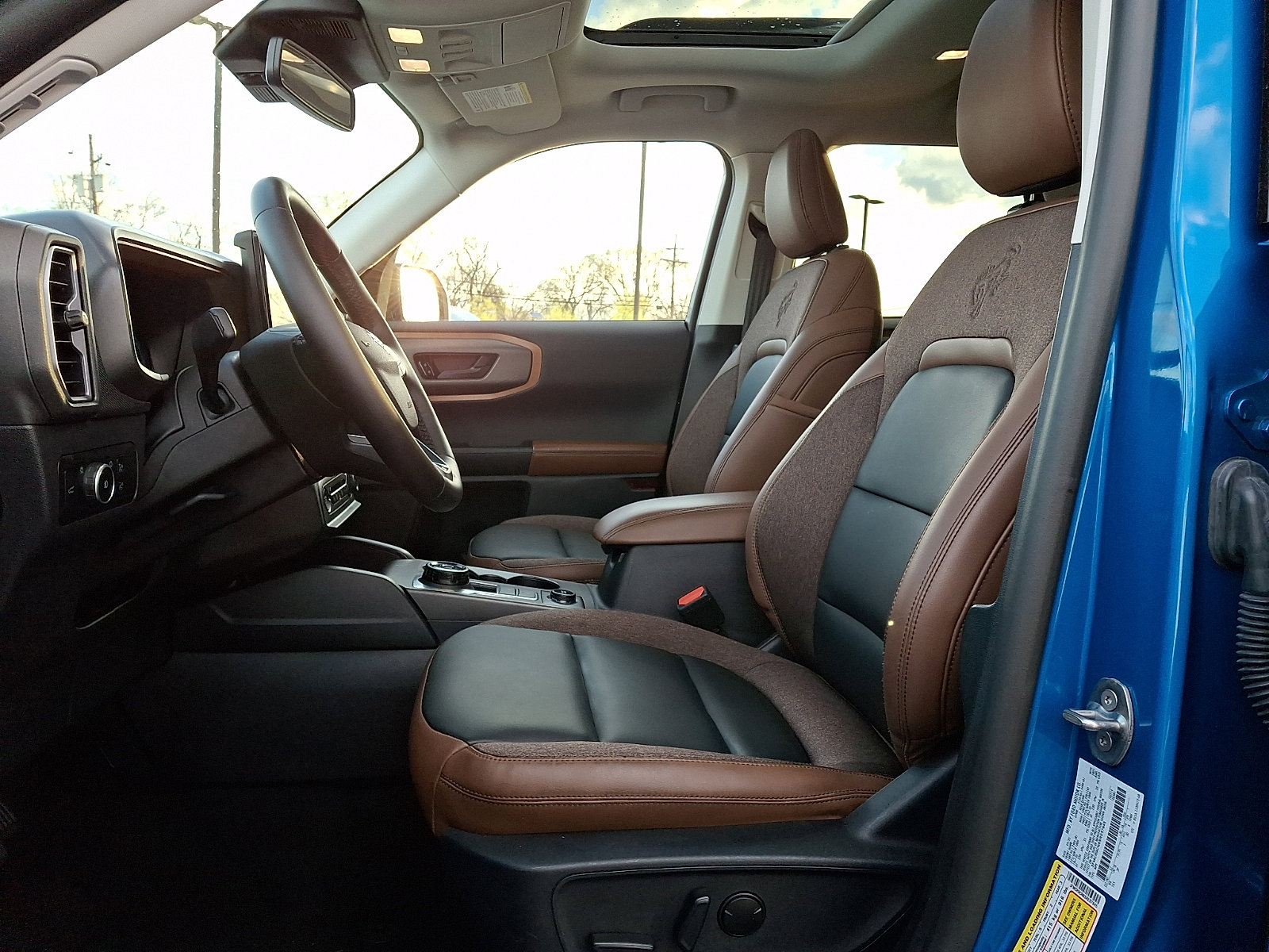 Used 2025 Ford Bronco Sport Outer Banks w/ Outer Banks Tech Package+ AWD/4WD image 13