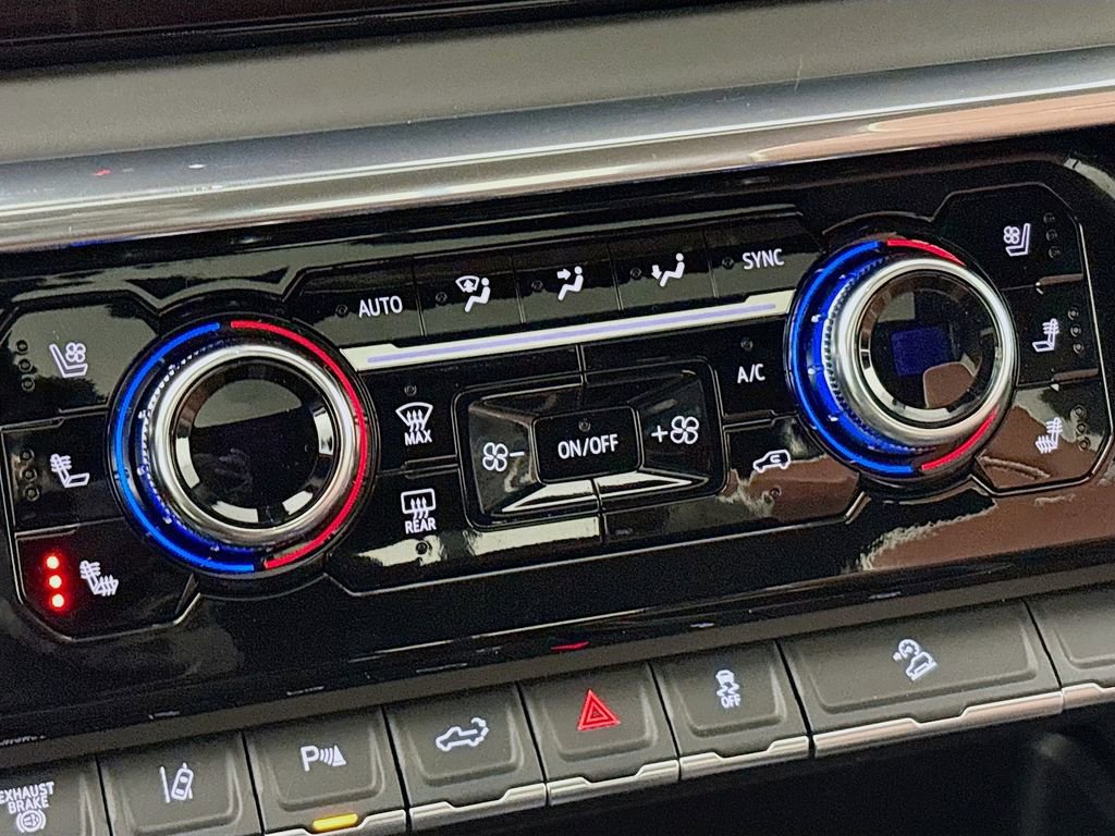 New 2026 GMC Sierra 3500 Denali Ultimate w/ LPO, Black Badging Package image 16