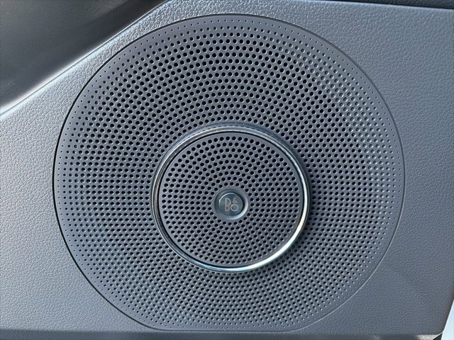 Used 2023 Ford Expedition Limited image 27