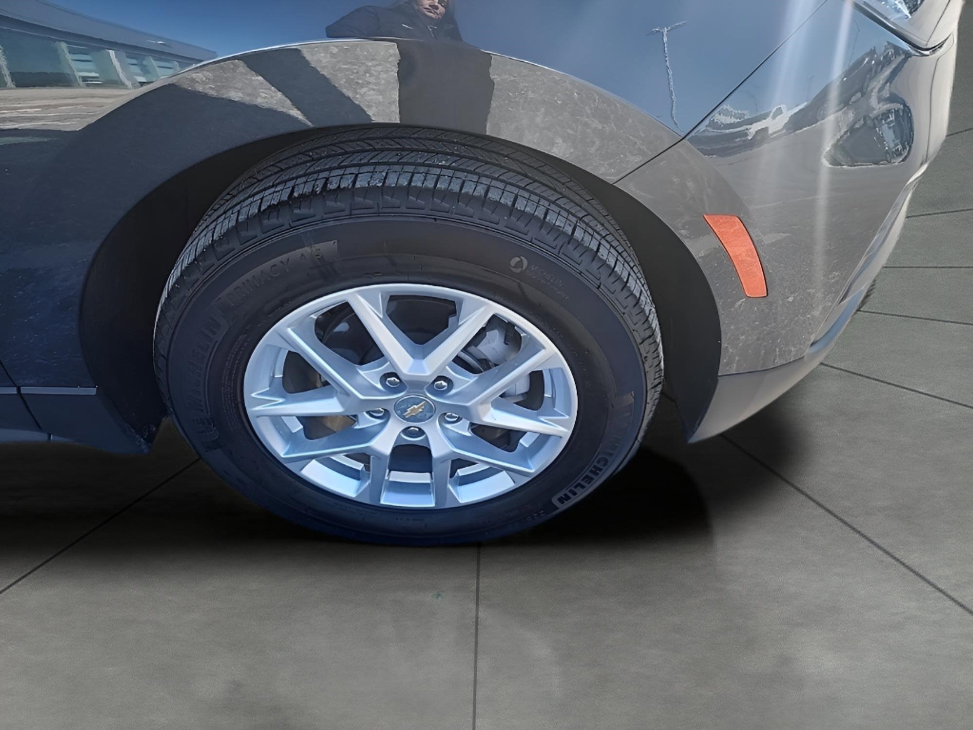 Used 2022 Chevrolet Equinox LS w/ LS Convenience Package image 8