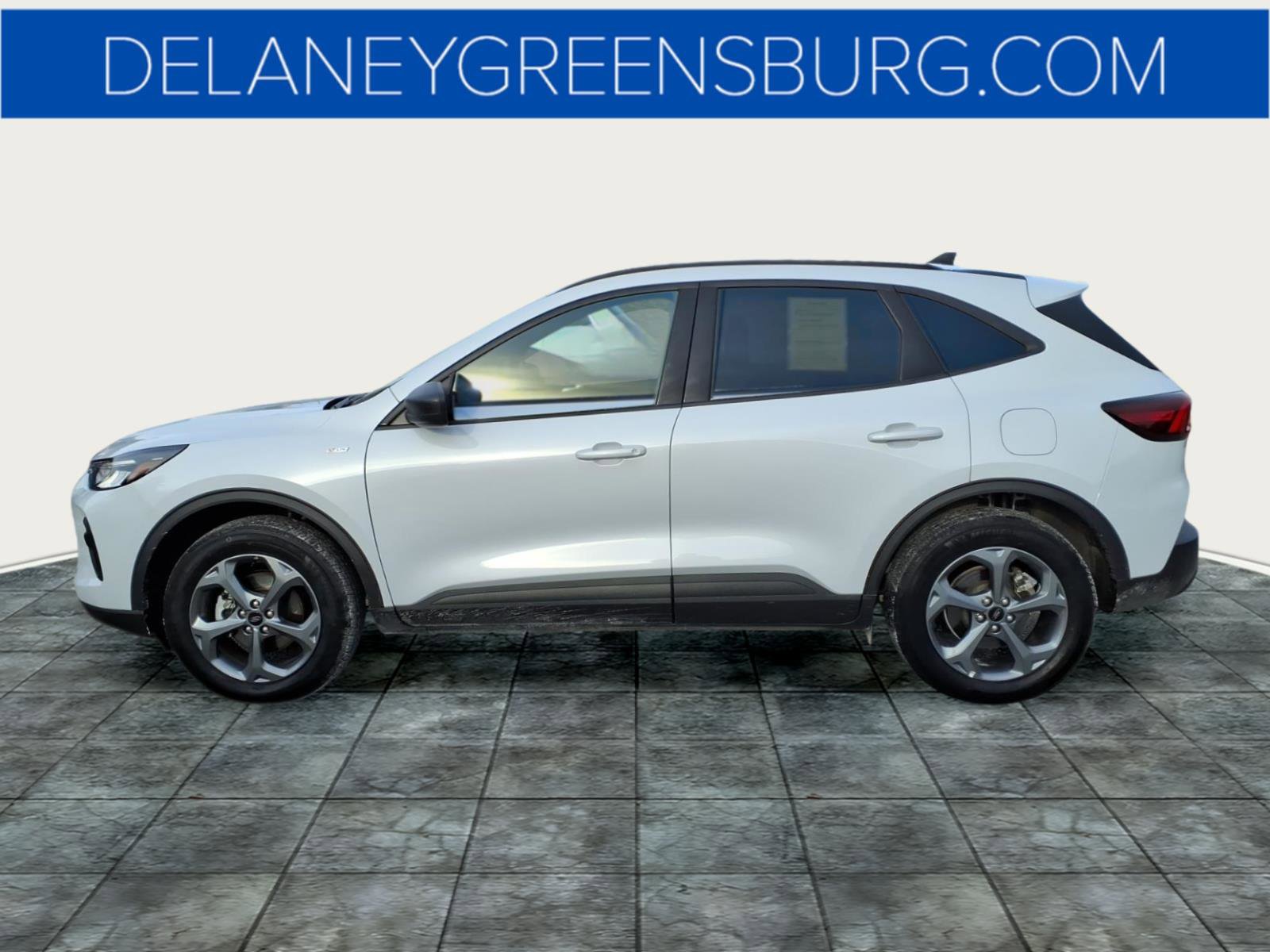 Used 2025 Ford Escape ST-Line image 6